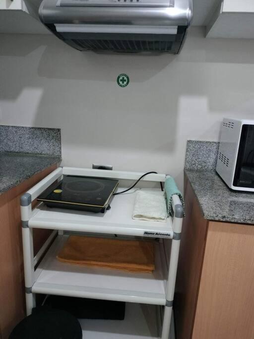 Cubao Manhattan Heights, Unit 8Bc Tower B, 1 Br Manila Eksteriør billede