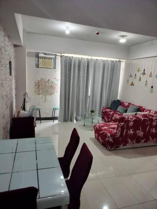 Cubao Manhattan Heights, Unit 8Bc Tower B, 1 Br Manila Eksteriør billede