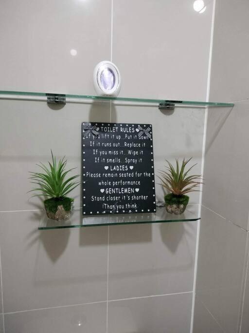 Cubao Manhattan Heights, Unit 8Bc Tower B, 1 Br Manila Eksteriør billede
