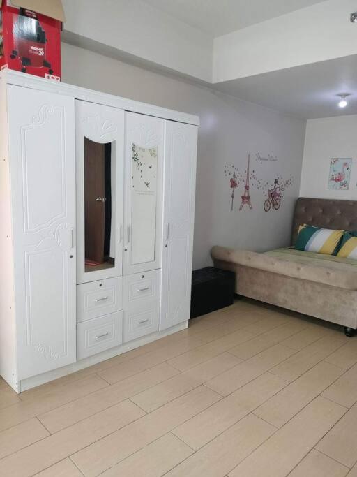 Cubao Manhattan Heights, Unit 8Bc Tower B, 1 Br Manila Eksteriør billede