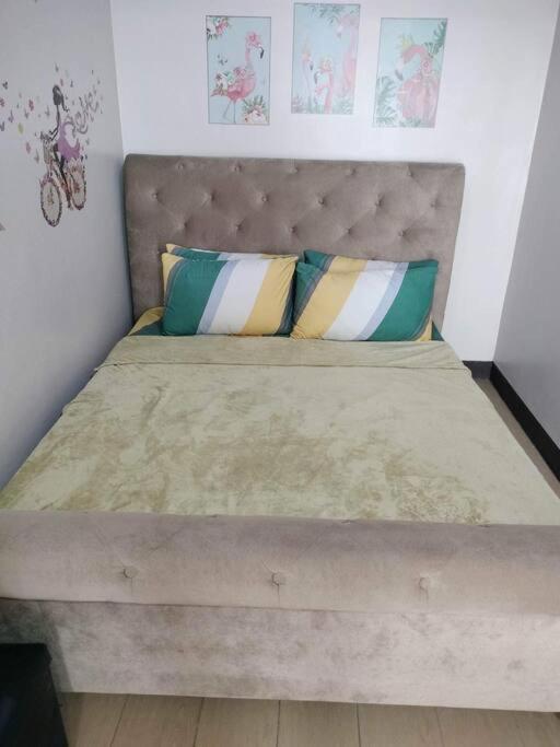 Cubao Manhattan Heights, Unit 8Bc Tower B, 1 Br Manila Eksteriør billede